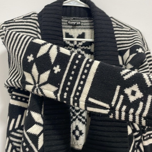 Express Black & White Snowflake Waterfall Cardigan Merino Wool Blend Size S - Picture 10 of 12